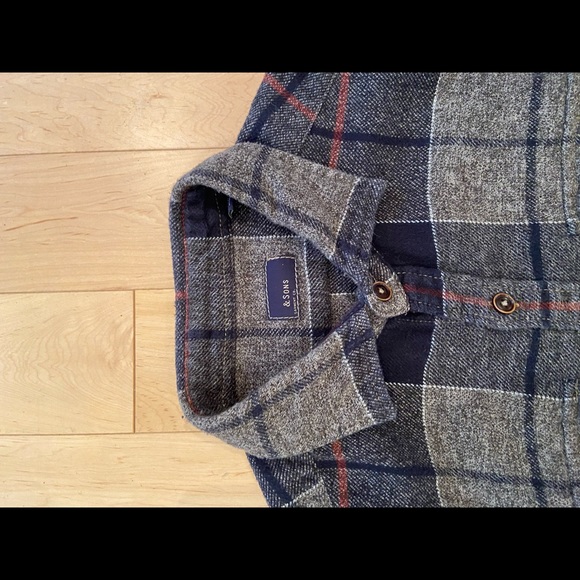& Sons flannel Mens medium in like new condition - Picture 3 of 10